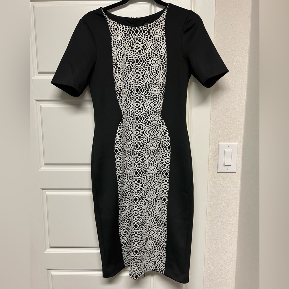 Adrianna Papell Dress. Size 8. Black